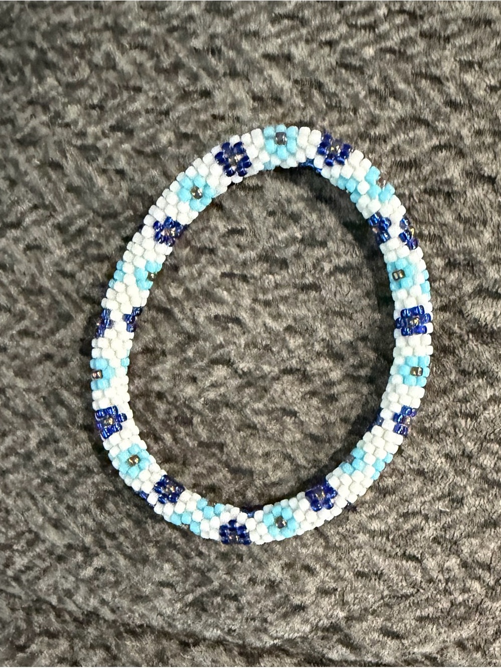 Sashka Co. Glass Bead Bracelet